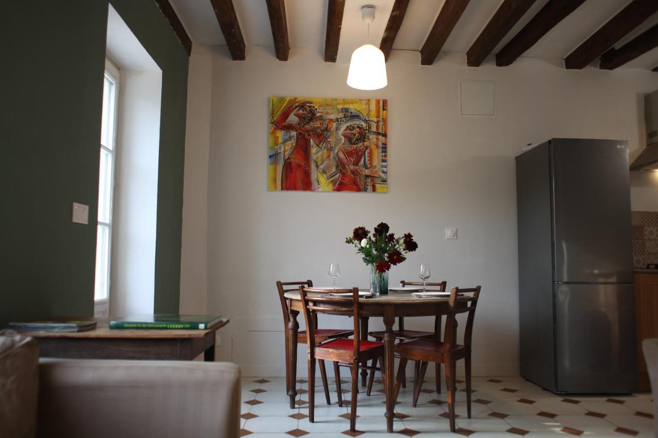 Fleurs De Brenne Gite Neuille-le-Lierre ภายนอก รูปภาพ
